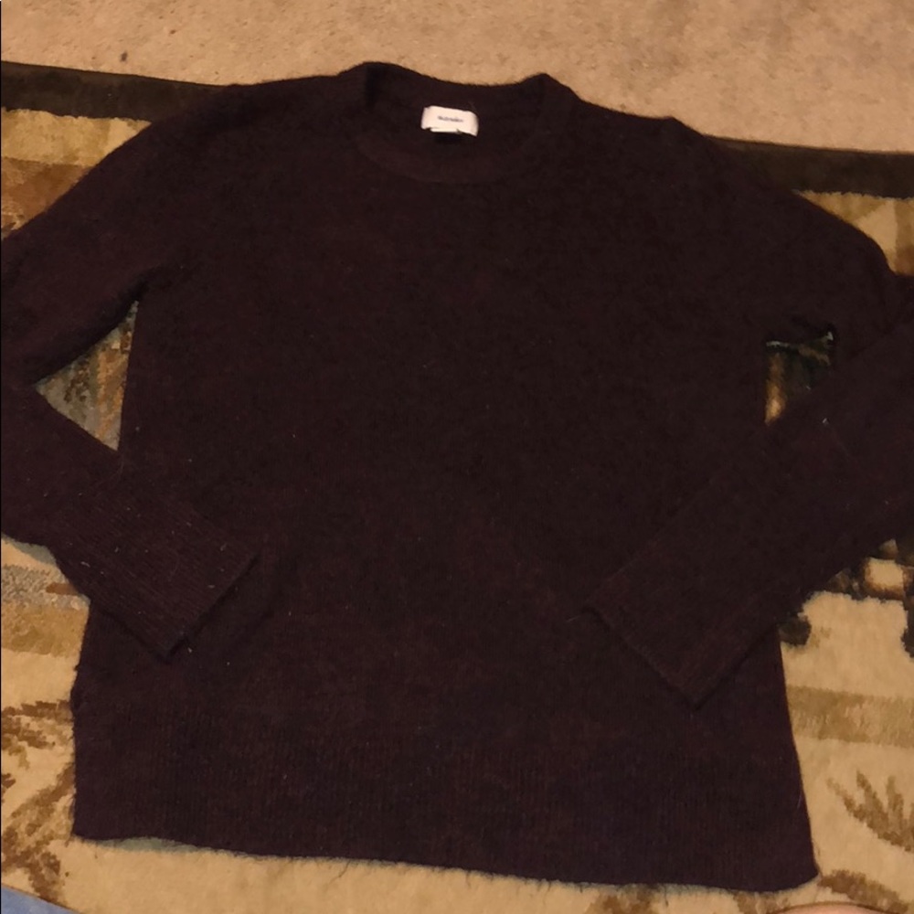 Old navy sweater